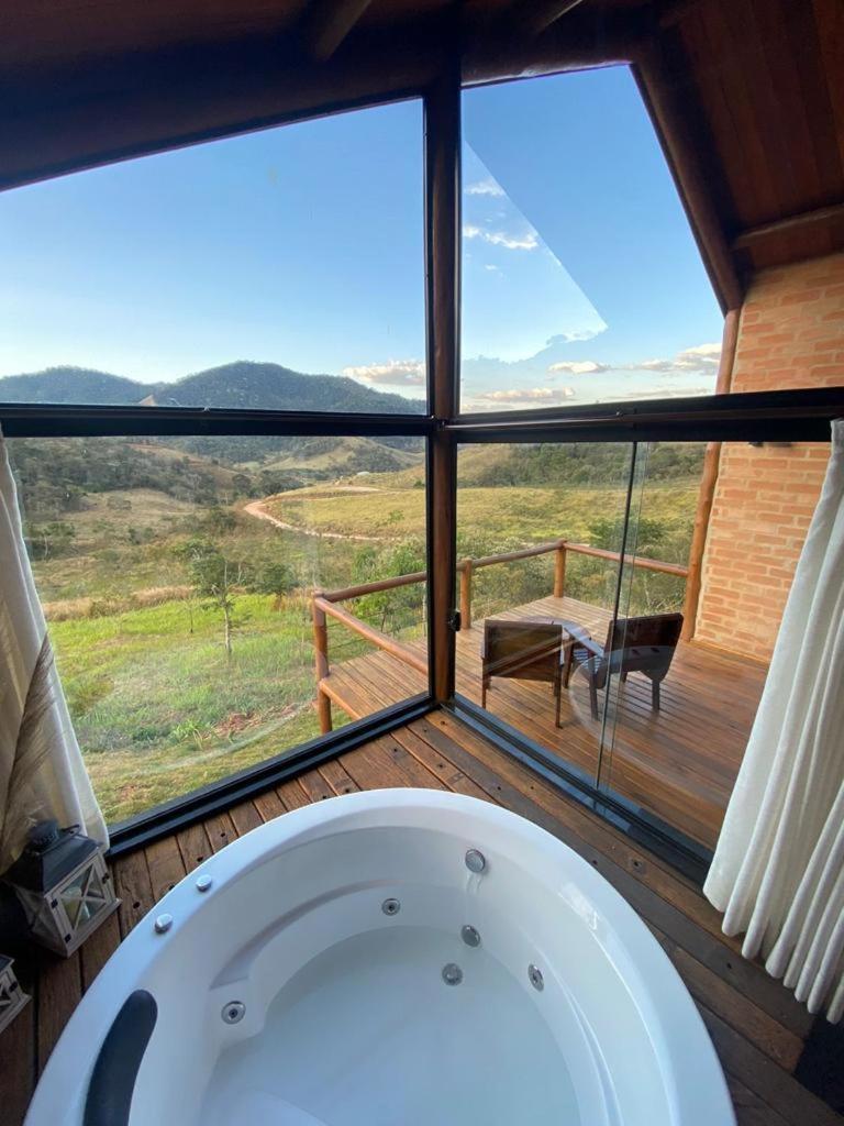 Pousada Ho'Oponopono Chalets & Wine Sapucaí-Mirim Kültér fotó